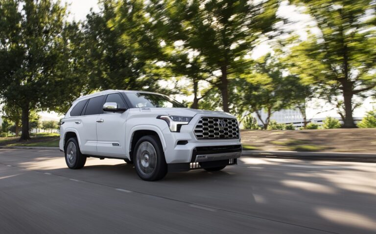 Toyota Sequoia Capstone del 2023, la tercera generación de este robusto SUV