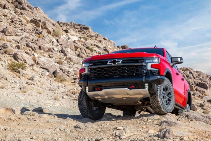 2022-Chevrolet-Silverado-ZR2-104.jpg