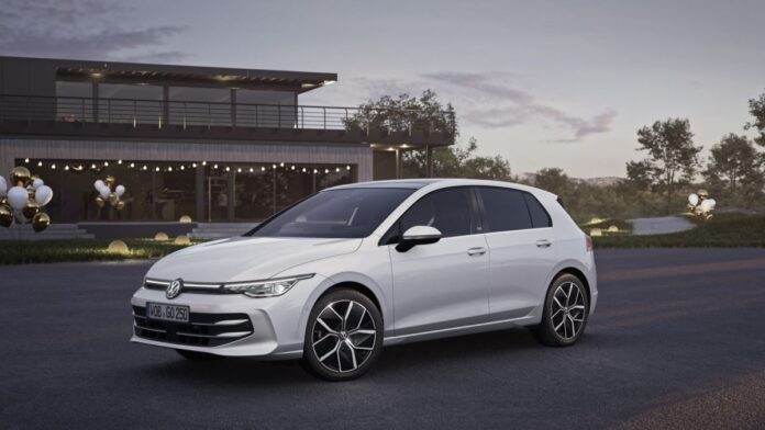 the-new-volkswagen-special-model-golf-edition-50.jpg