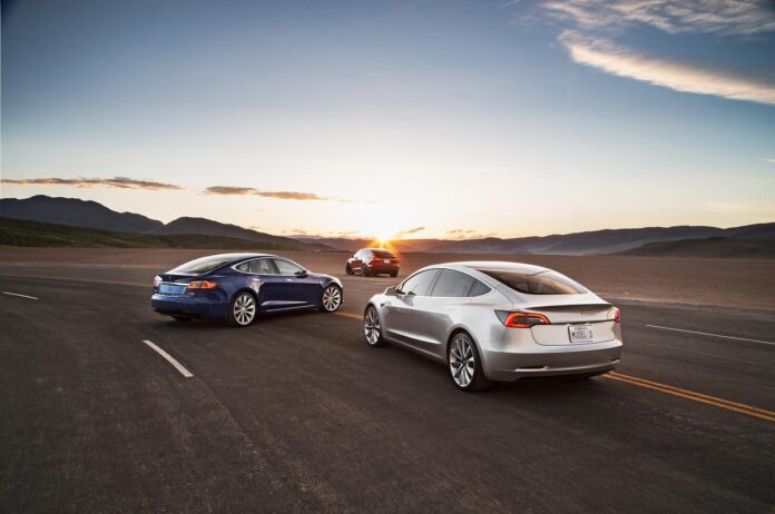 2017-Tesla-Model-3-2016-Tesla-.jpg