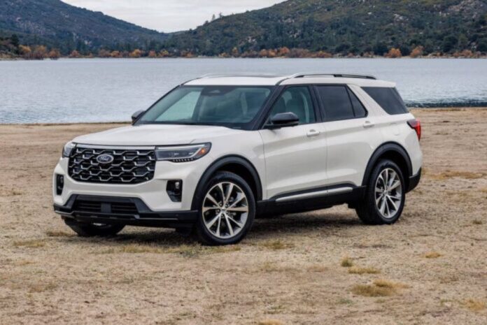 Ford-Explorer-Platinum-4WD-del-2025.jpg