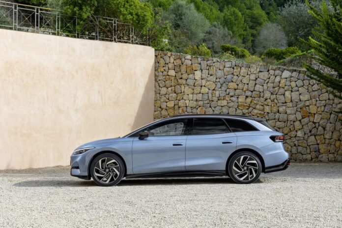Estreno-mundial-del-Volkswagen-ID.7-Tourer-12.jpg